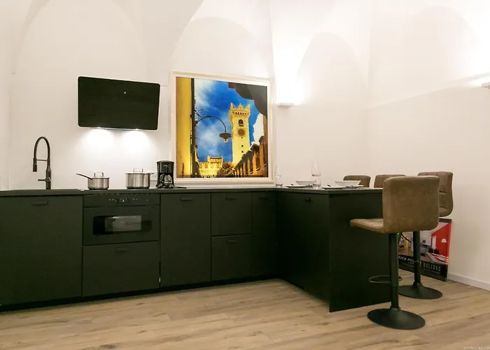 Luxury Muse 1 & 2 Апартаменты *